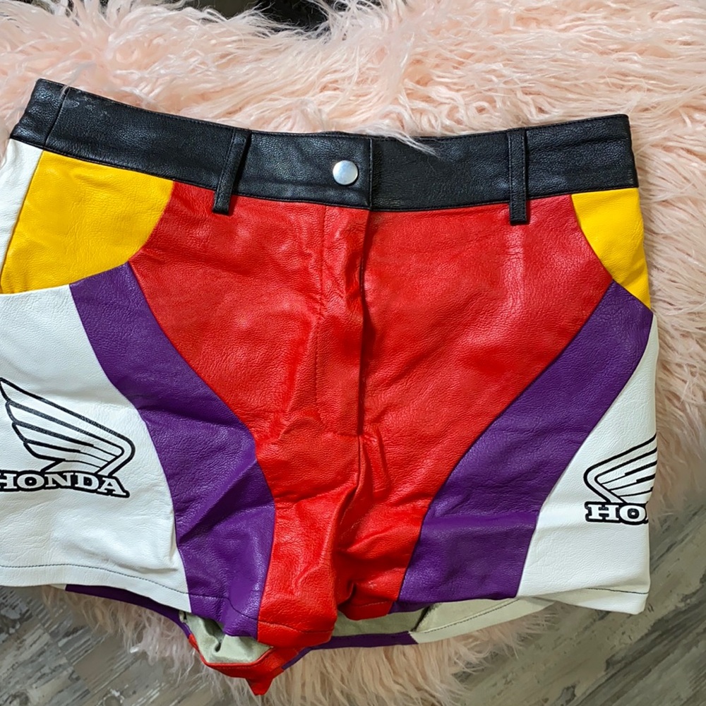 Vibrant leather shorts